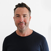 [Translate to Español:] Simon lead sales and marketing